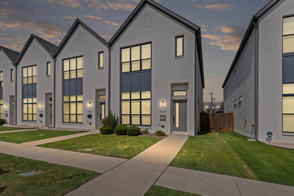 3124 Wayside Avenue - 1