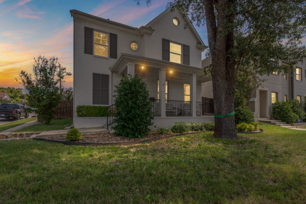 2409 West Robert Street
