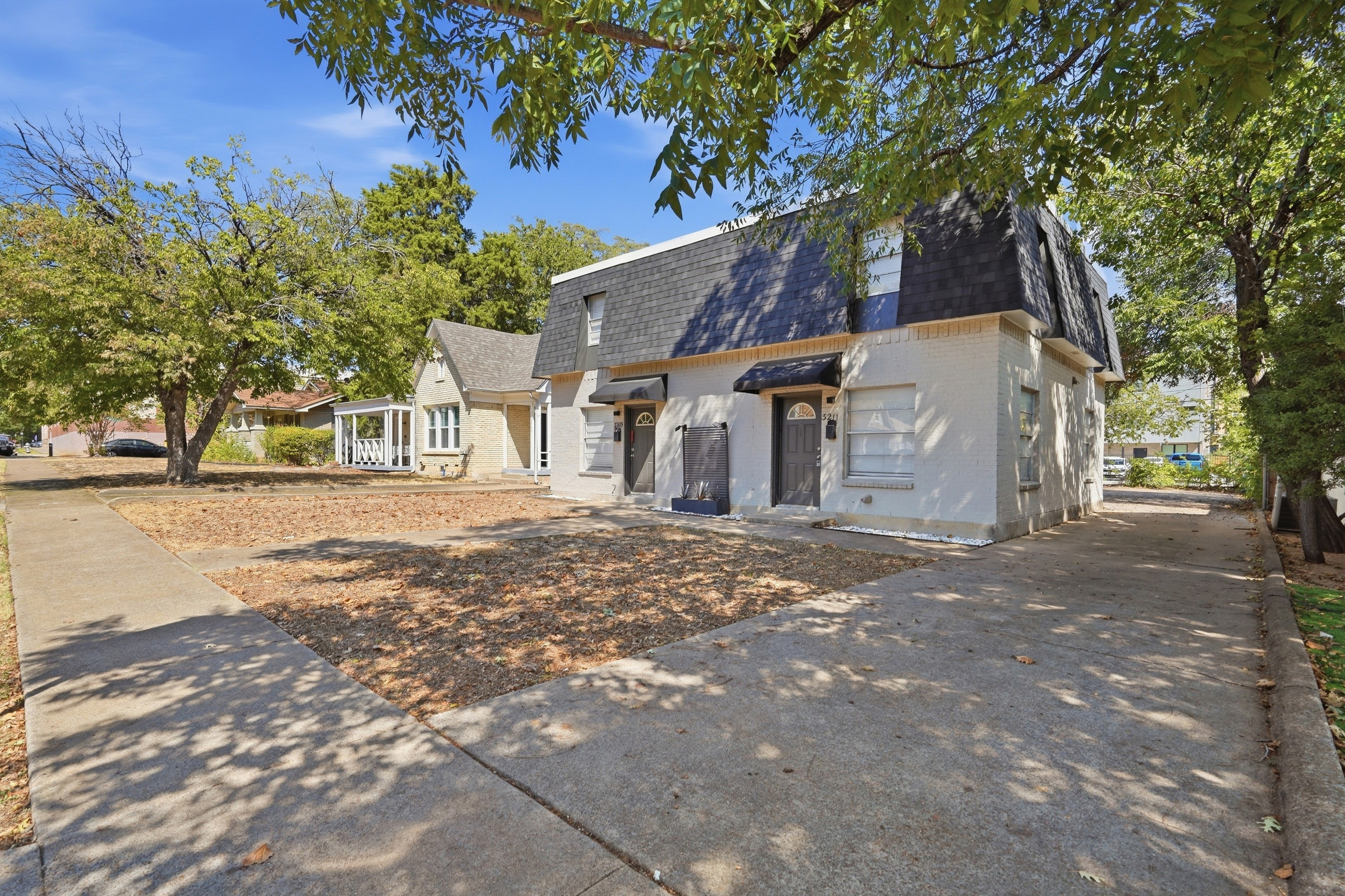 3211 Rogers Avenue