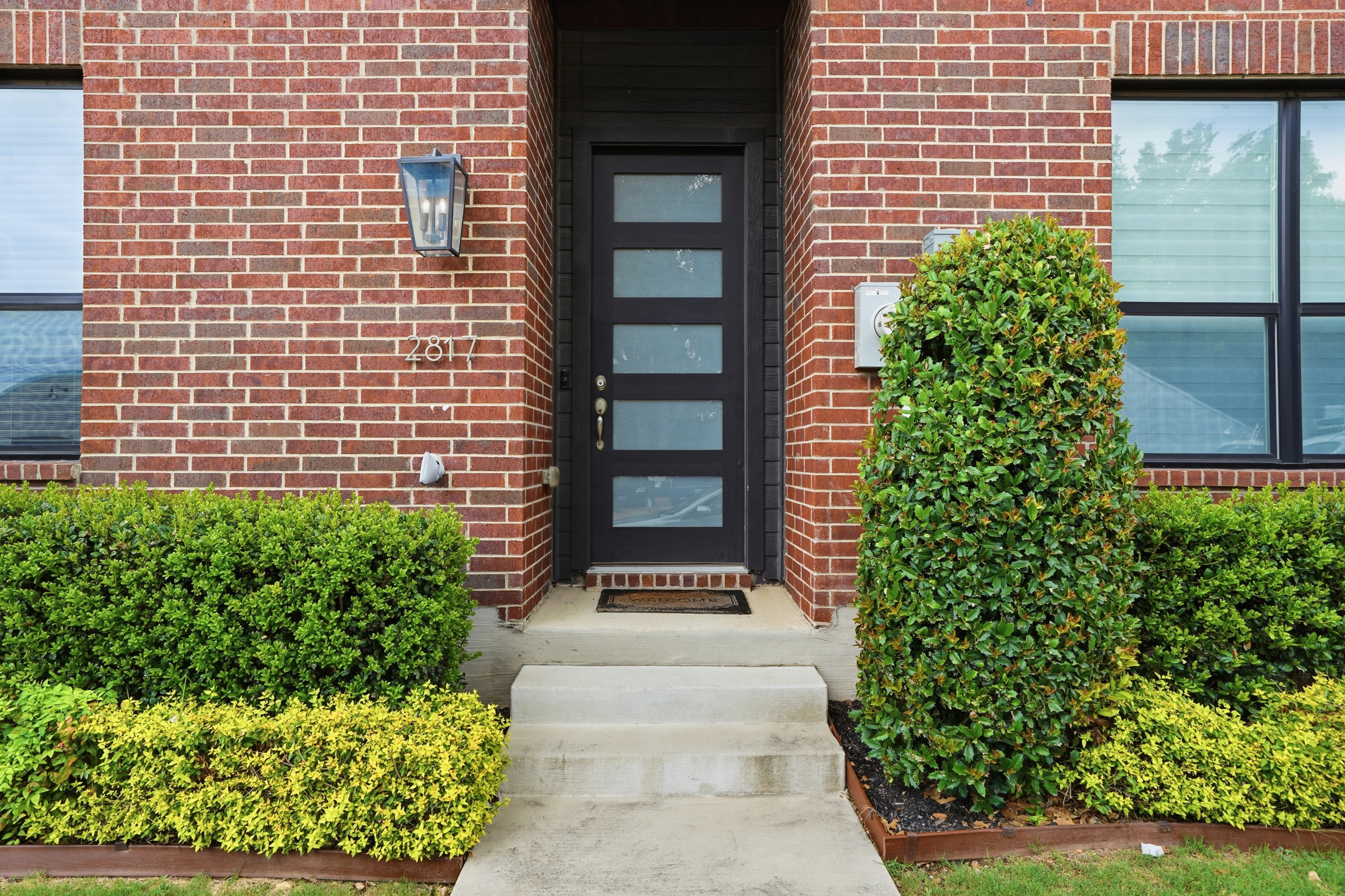 2817 Stanley Avenue - 1