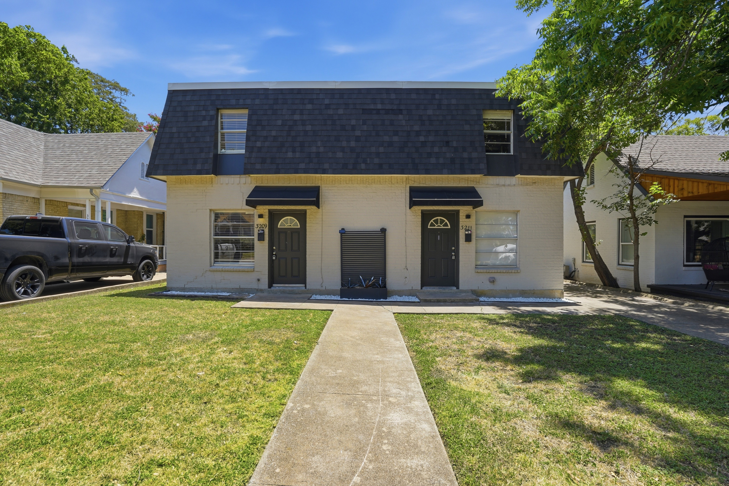 3211 Rogers Avenue